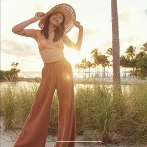 aerie wide leg beach pants in BLACK